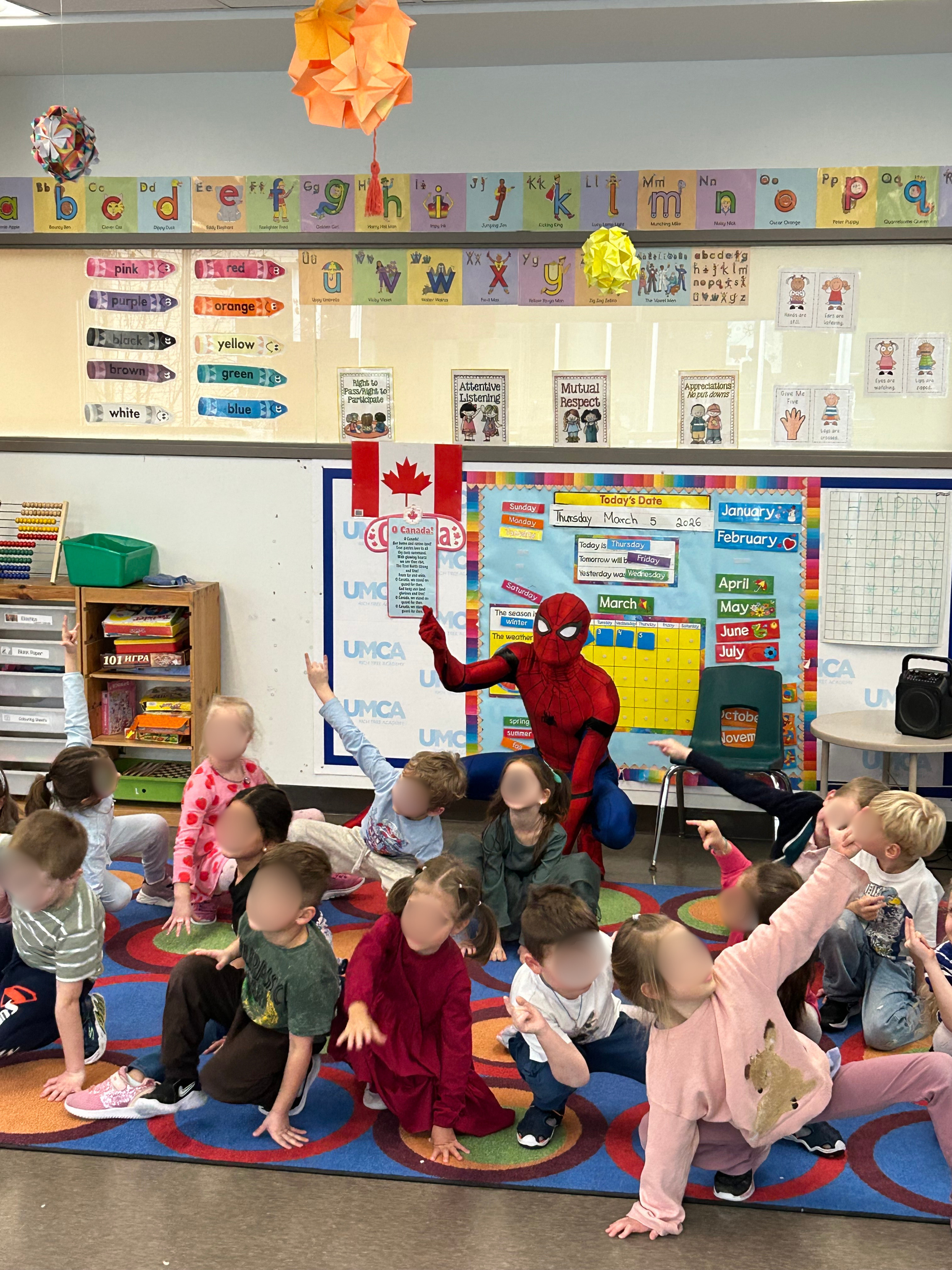 City Slinger visiting a classroom full of excited students